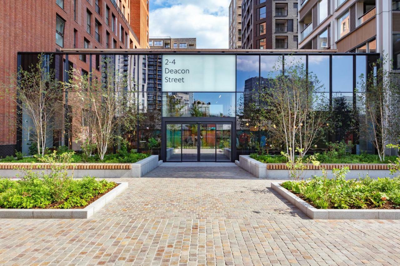 Two Bedroom Serviced Apartment With Balcony In Weymouth Building, Deacon Street Londres Exterior foto